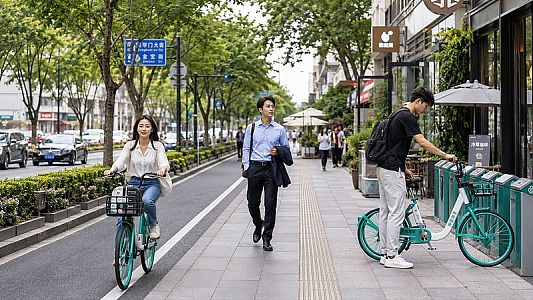 车辆行人摄影图片-车辆行人摄影作品-千库网